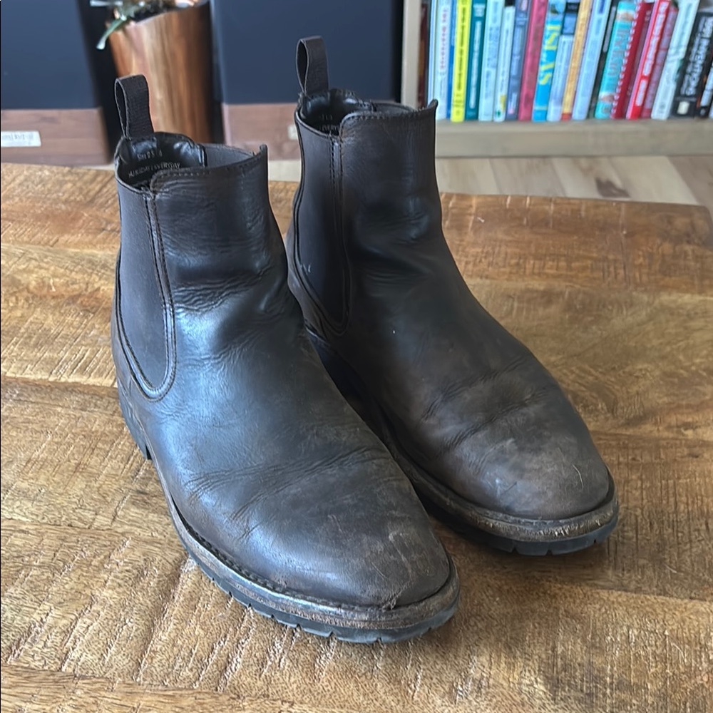 Brown Chelsea Boots with Elastic Side Panels and Rounded Toe